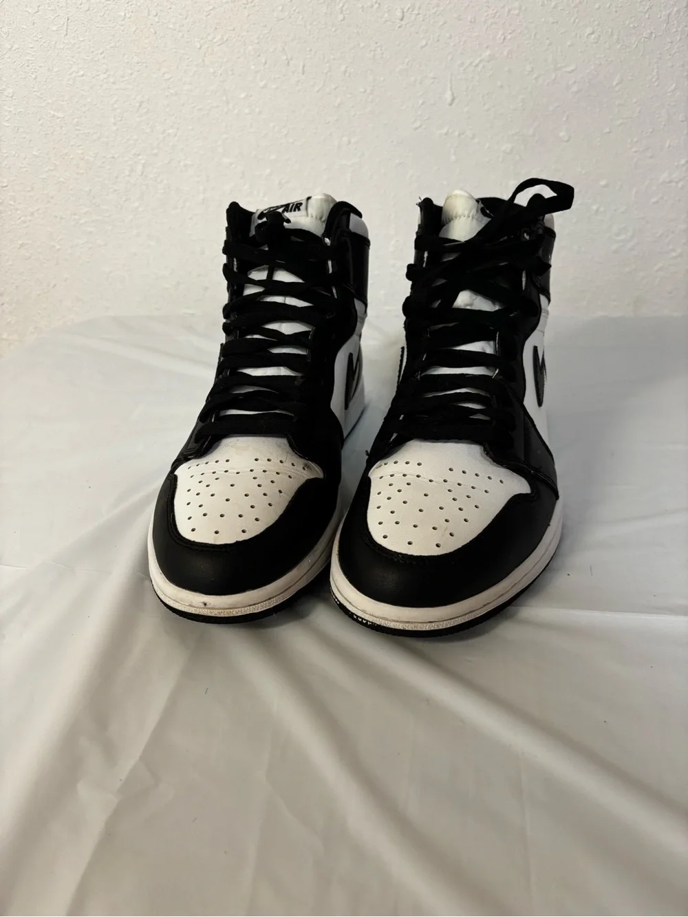 Jordan High Top Sneakers - Black/White